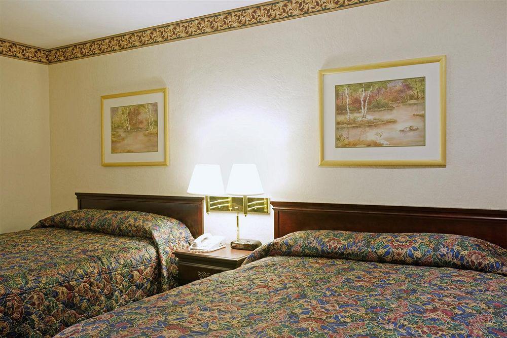Americas Best Value Inn - Sky Ranch Palo Alto Habitación foto