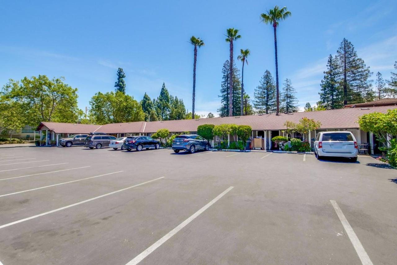 Americas Best Value Inn - Sky Ranch Palo Alto Exterior foto